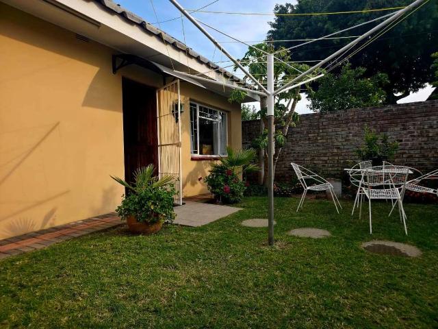 1 Bedroom GardenCottage to Rent in West Bank