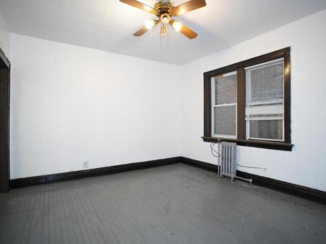 1 bedroom, Gary IN 46407 105732639