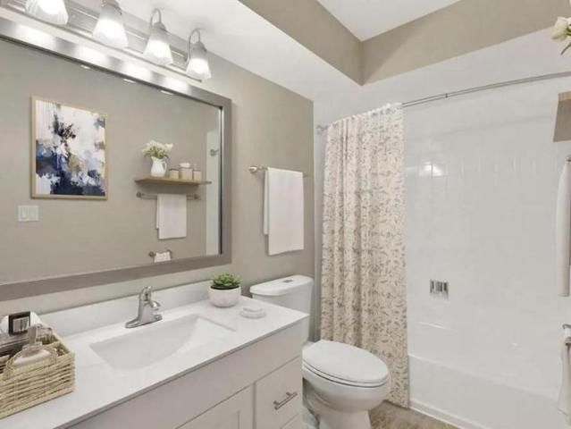 1 bedroom, Glen Ellyn IL 60137 103420374