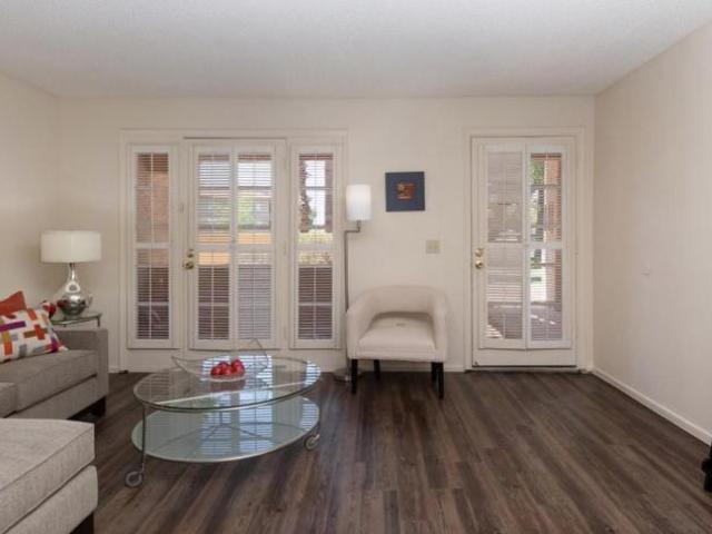 1 bedroom, Glendale AZ 85302 102690919