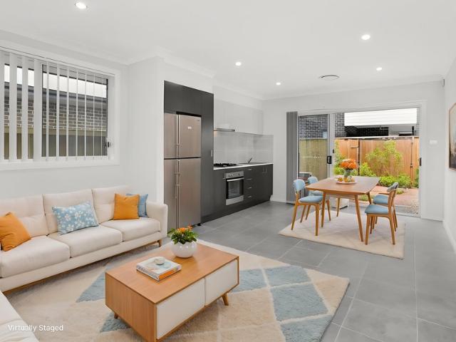 1 BEDROOM GRANNY FLAT WITH LOCK UP GARAGE