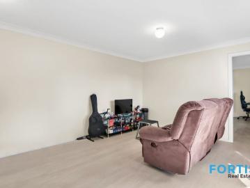 1 Bedroom Granny Flat with Private Entrance in South Penrith