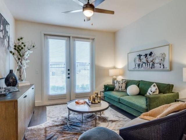 1 bedroom, Grand Prairie TX 76065 LS103296304