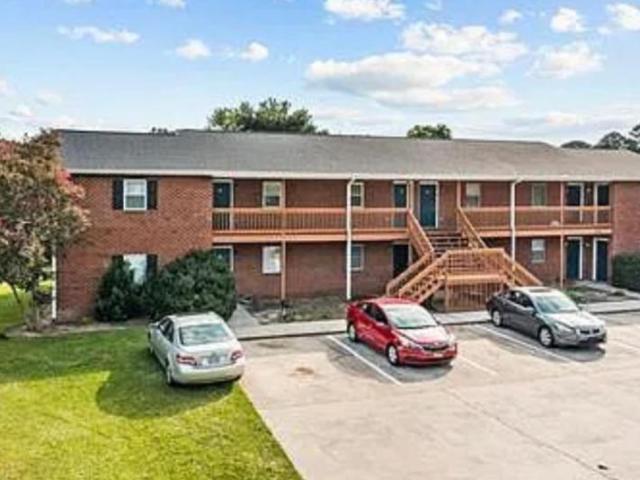 1 bedroom, Greenville NC 27858 105988679