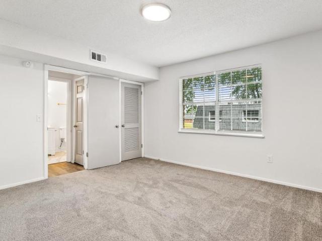 1 bedroom, Greenville SC 29609 LS105409429