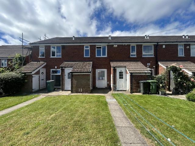 1 bedroom ground maisonette for sale