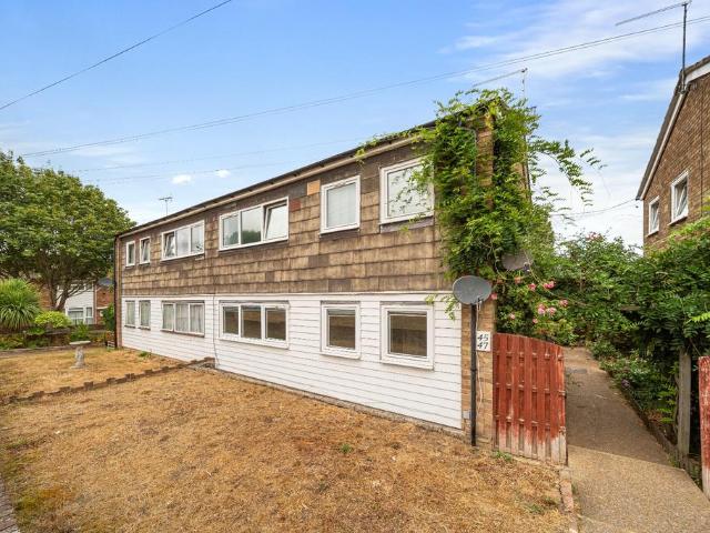 1 bedroom ground maisonette for sale