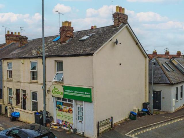 1 bedroom maisonette for sale