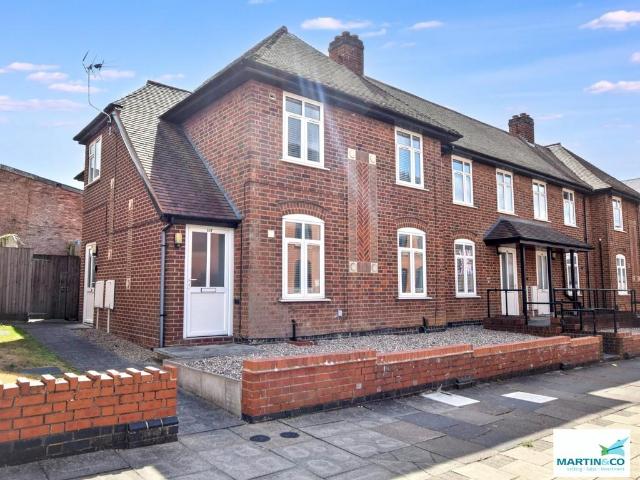 1 bedroom ground maisonette for sale