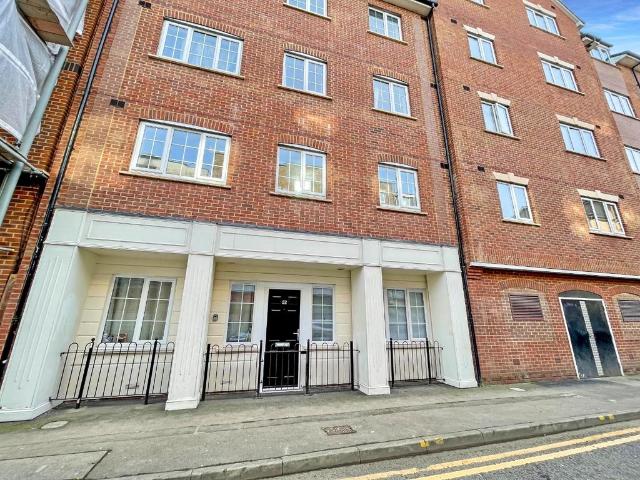 1 bedroom ground maisonette for sale