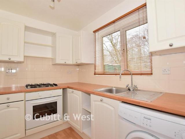 1 bedroom ground maisonette for sale