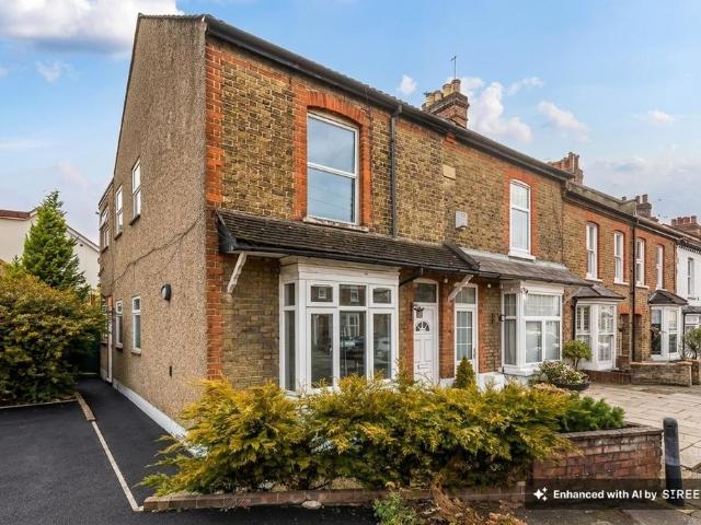 1 bedroom ground maisonette for sale