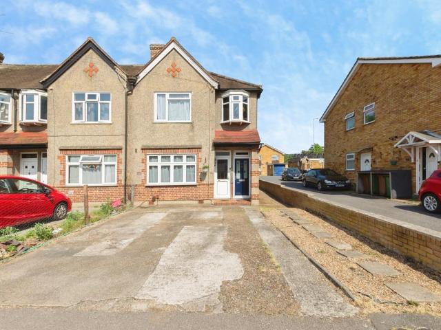 1 bedroom ground maisonette for sale