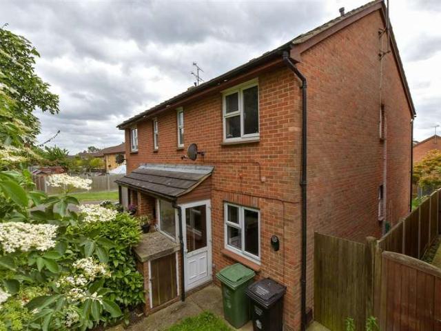 1 Bedroom Ground Maisonette Flat