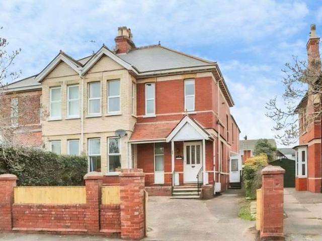 2 Bedroom Ground Maisonette Flat