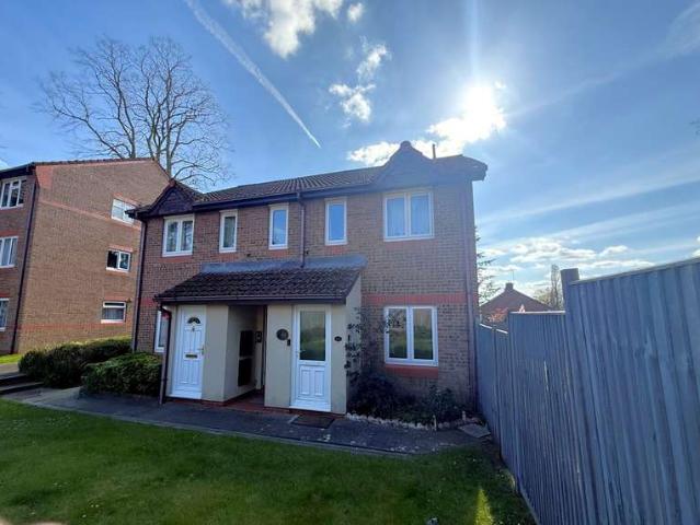 1 Bedroom Ground Maisonette Flat
