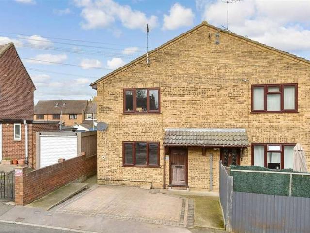 1 Bedroom Ground Maisonette Flat