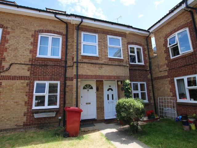1 bedroom ground maisonette to rent
