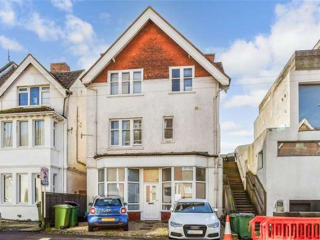 1 Bedroom Ground Flat