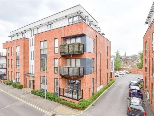 1 Bedroom Ground Flat