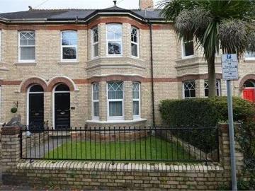 1 Bedroom Ground Flat