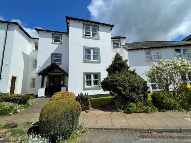 1 Bedroom Ground Flat