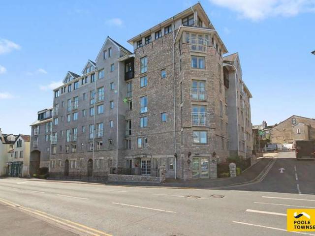 1 Bedroom Ground Flat