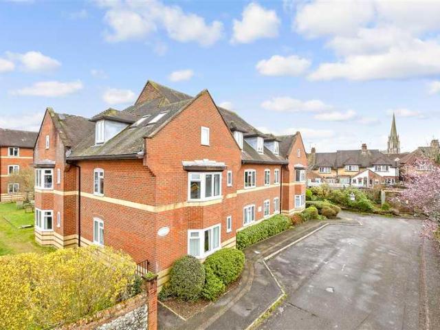1 Bedroom Ground Flat