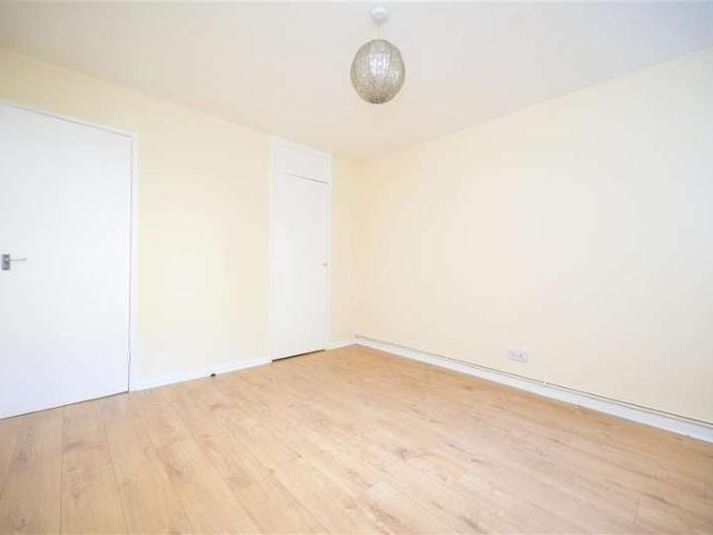 1 Bedroom Ground Flat