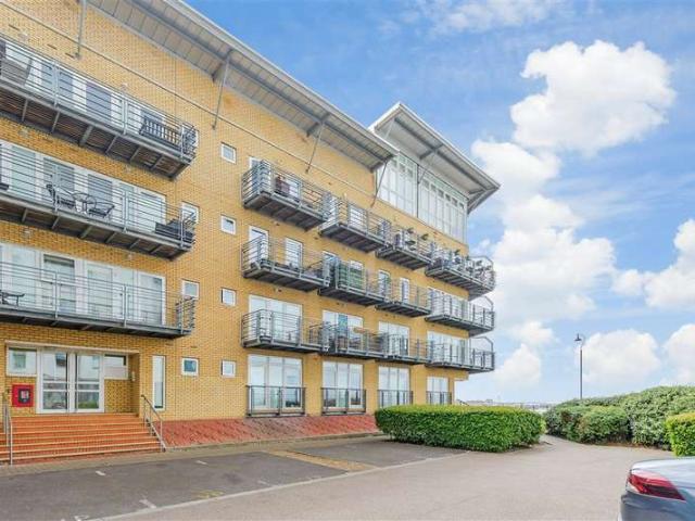 1 Bedroom Ground Flat