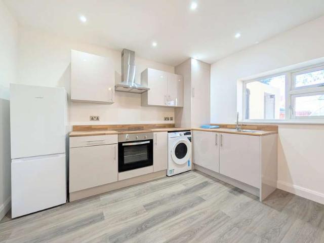 1 Bedroom Ground Flat