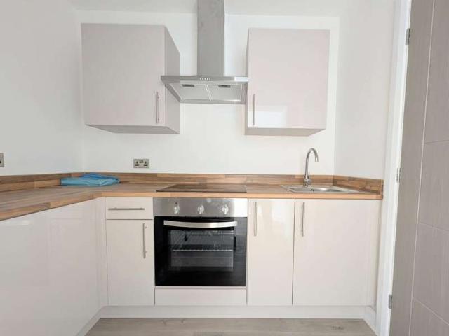 1 Bedroom Ground Flat