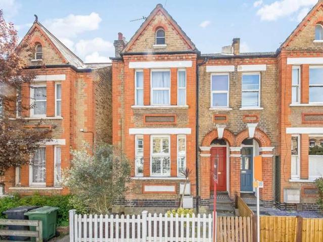1 Bedroom Ground Flat