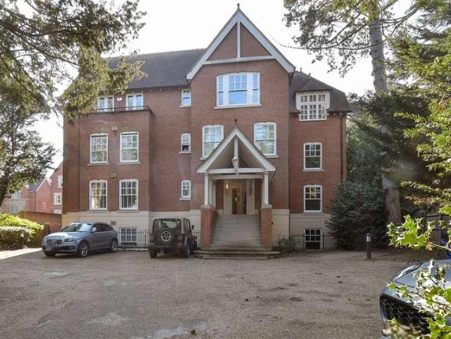 1 Bedroom Ground Flat