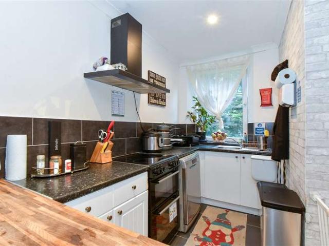 1 Bedroom Ground Flat