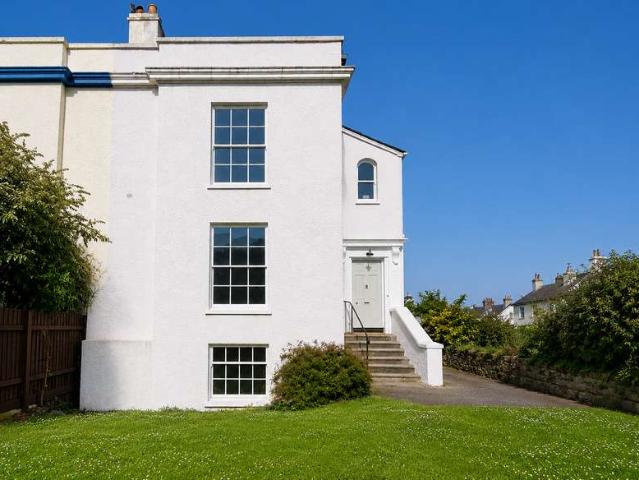 1 Bedroom Flat