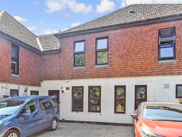 1 Bedroom Ground Flat