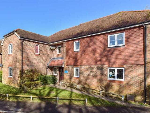 1 Bedroom Ground Flat