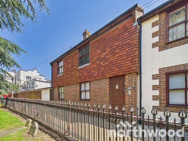 1 Bedroom Ground Flat