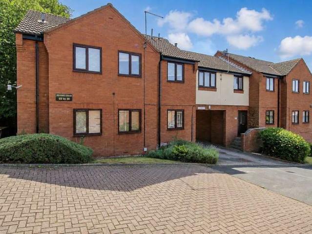 1 Bedroom Ground Flat