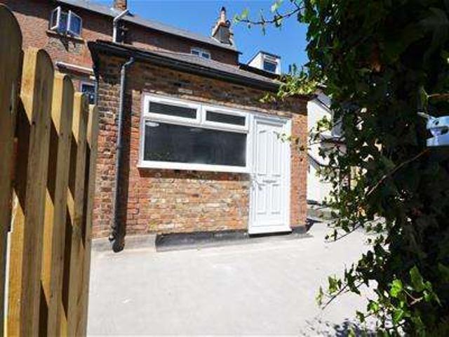 1 Bedroom Ground Flat