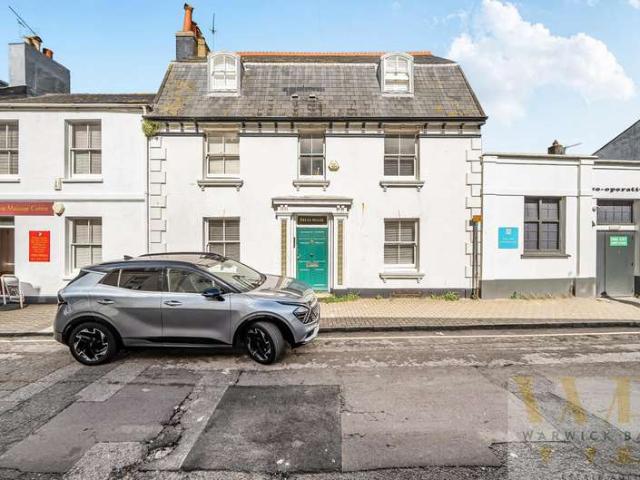 1 Bedroom Ground Flat