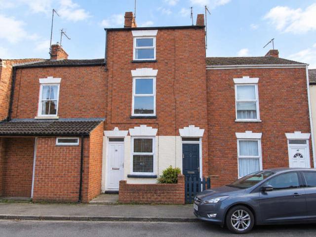 1 Bedroom Ground Flat