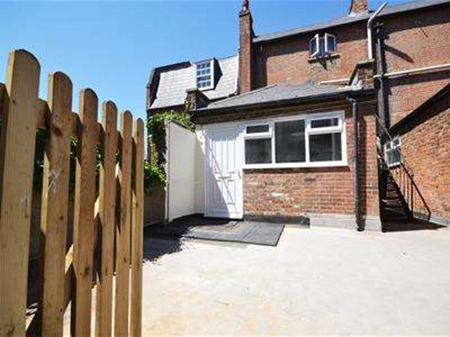 1 Bedroom Ground Flat