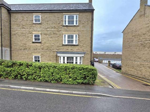 1 Bedroom Ground Flat