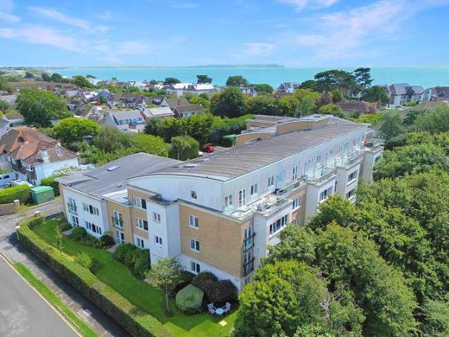 1 Bedroom Ground Flat