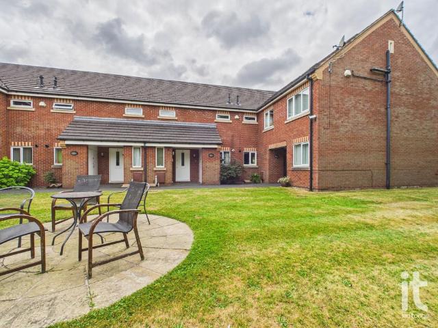 1 bedroom ground flat for sale