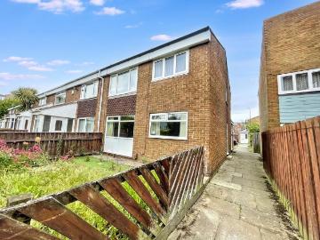 1 bedroom ground flat for sale