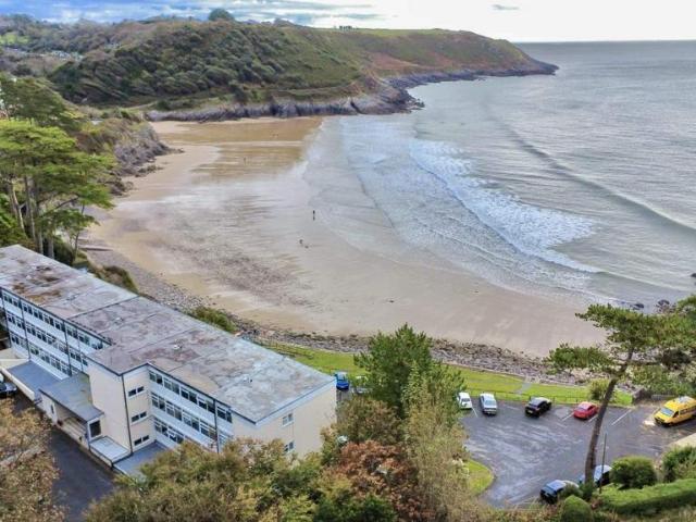 1 bedroom ground flat for sale