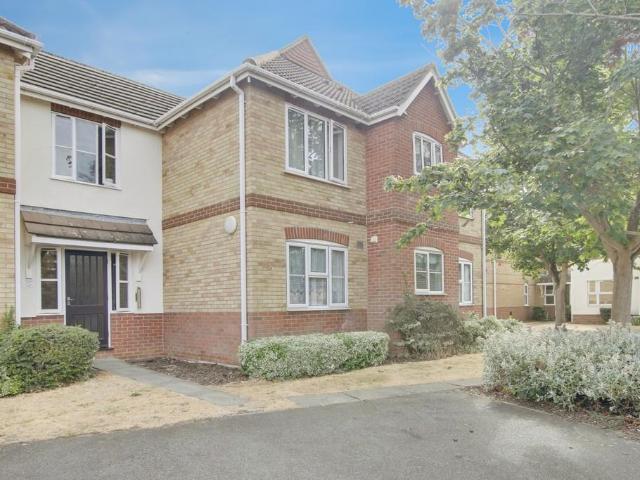 1 bedroom ground flat for sale
